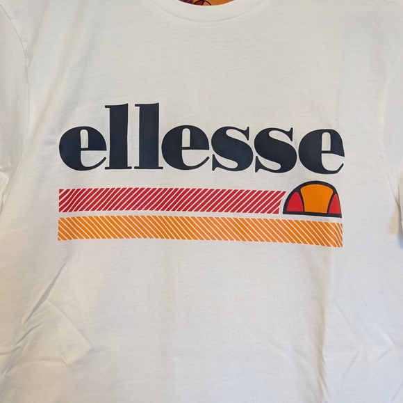 Ellesse Triscia Tee Shirt Medium NWT - Picture 5 of 6